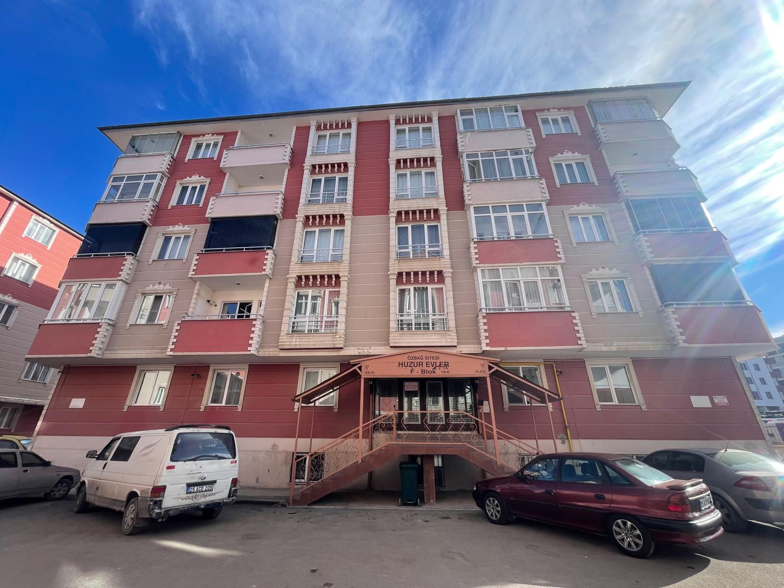 HİLALKENT'TE SATILIK DAİRE